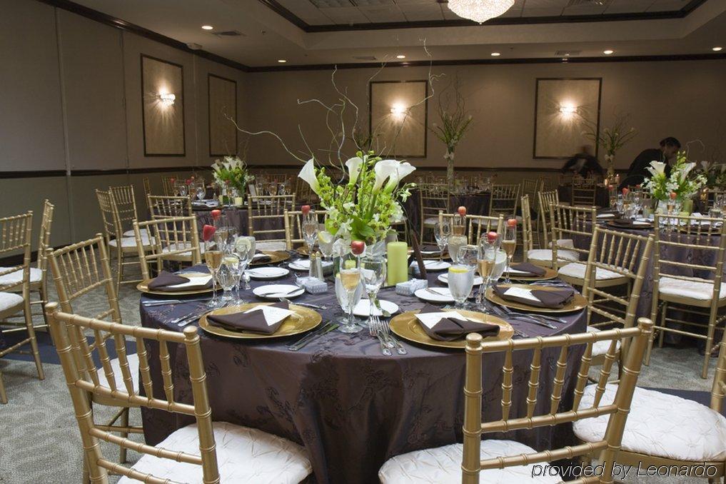 Clarion Hotel&Suites Mount Laurel Facilidades foto